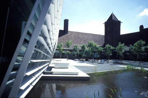 binnen tuin Rijksmuseum Twenthe 