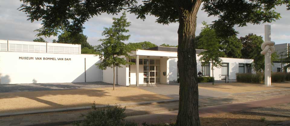 Museum van Bommel 
van Dam 